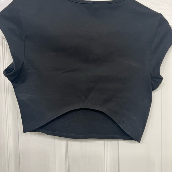 Gym shark cropped top and shorts set (Sold in FB) - Picture 2 of 4